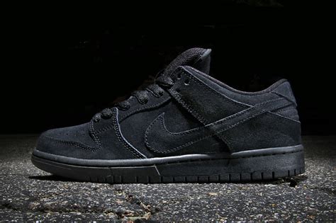 dunks all black|black dunks for women.